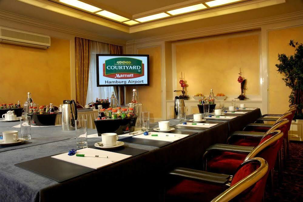 Courtyard By Marriott Hamburg Airport Hotel Exterior photo